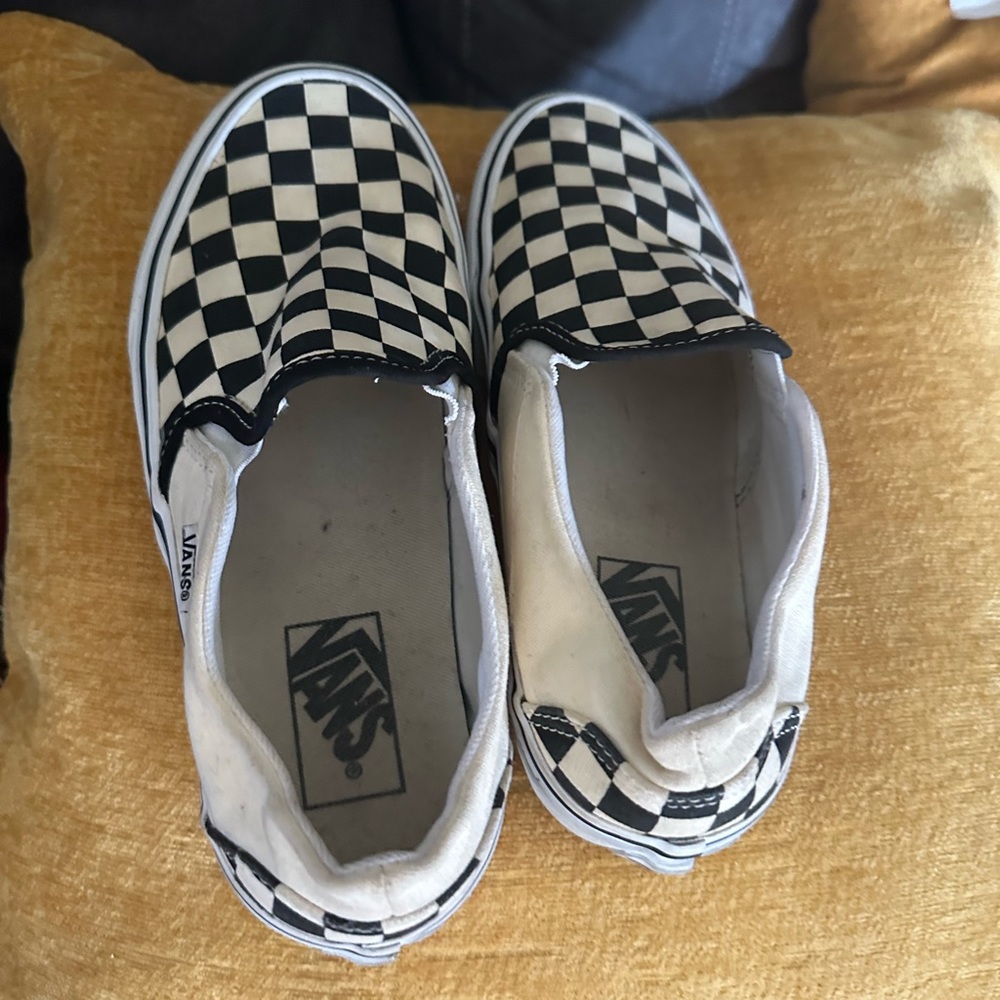 Vans - Picture 3 of 4